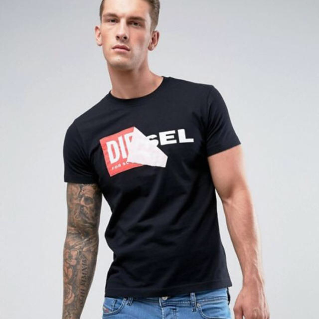 DIESEL(ディーゼル)のDIESEL ディーゼル Tシャツ Mサイズ 黒 メンズのトップス(Tシャツ/カットソー(半袖/袖なし))の商品写真