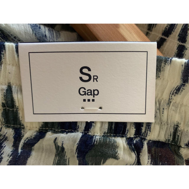 GAP(ギャップ)のtt様専用 ギャップ 新品未使用タグ付き 柄パン  レディースのパンツ(カジュアルパンツ)の商品写真