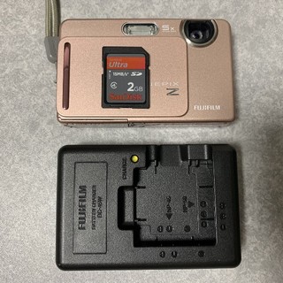 フジフイルム(富士フイルム)の富士フィルム　FUJIFILM FinePix Z300　ピンクゴールド(コンパクトデジタルカメラ)