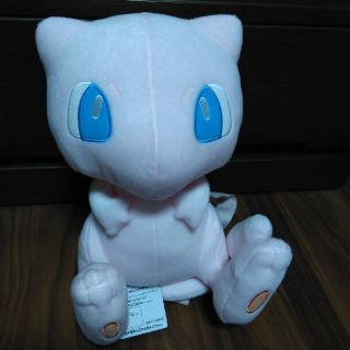 ポケモン ミュウぬいぐるみリュックの通販 ラクマ