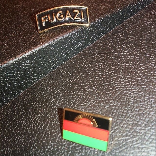 supreme authentic 2 pins fugazi malawi旗