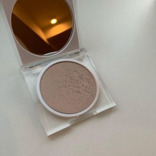 コスメキッチン(Cosme Kitchen)のrms beauty ルミナイジングパウダー グランダーム(フェイスパウダー)