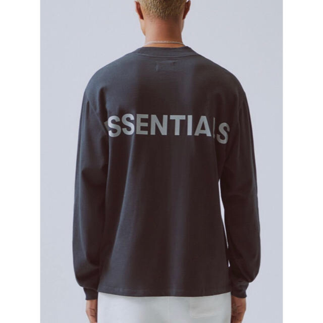 Essentials Long Sleeve Boxy Tシャツ