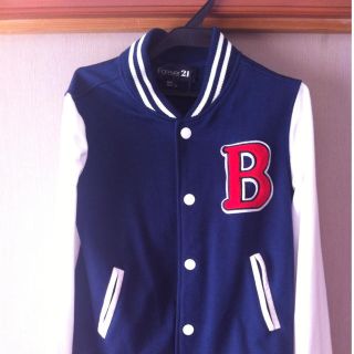 フォーエバートゥエンティーワン(FOREVER 21)の最終値下げ!!!forever21★(スタジャン)