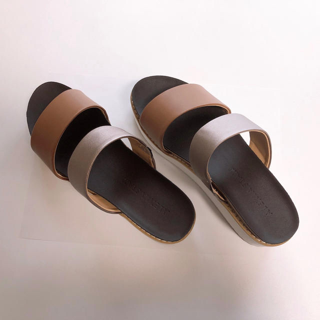 ALEXIA STAM(アリシアスタン)のDouble Strap Sandals Brown レディースの靴/シューズ(サンダル)の商品写真