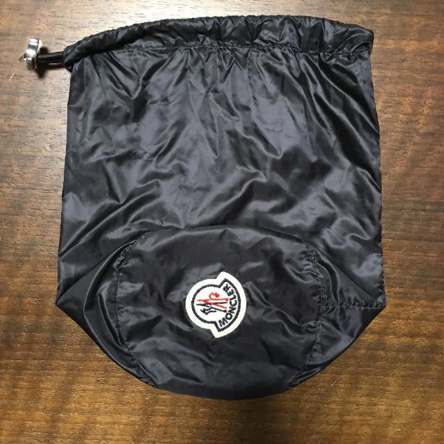 MONCLER - モンクレール 巾着 ワッペン付きの通販 by くま♀'s shop ...