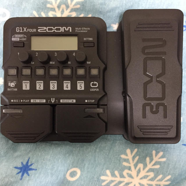 人気のZOOM G1X FOUR