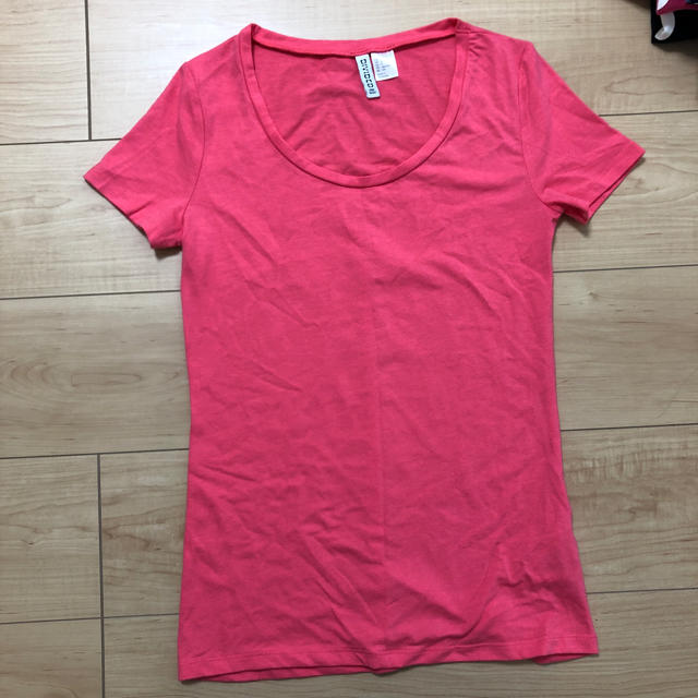 H&M(エイチアンドエム)の専用 レディースのトップス(Tシャツ(半袖/袖なし))の商品写真