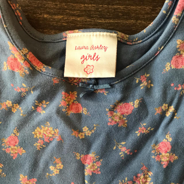 LAURA ASHLEY(ローラアシュレイ)のローラアシュレイ ワンピース 120 キッズ/ベビー/マタニティのキッズ服女の子用(90cm~)(ワンピース)の商品写真