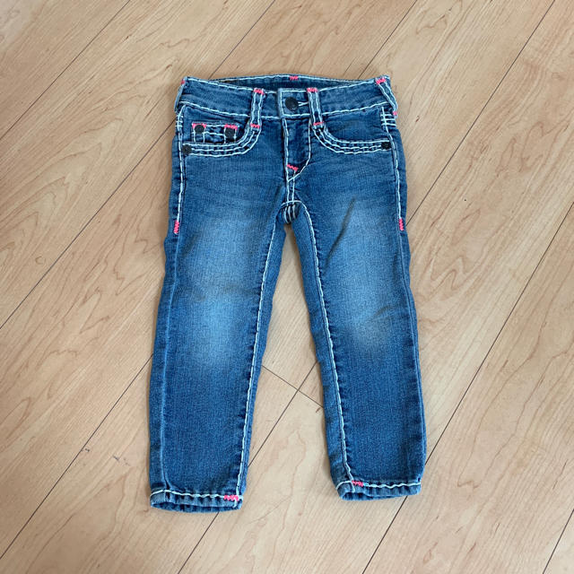 True Religion(トゥルーレリジョン)のほぼ新品 TRUE RELIGION オシャレデニム  キッズ/ベビー/マタニティのキッズ服男の子用(90cm~)(パンツ/スパッツ)の商品写真