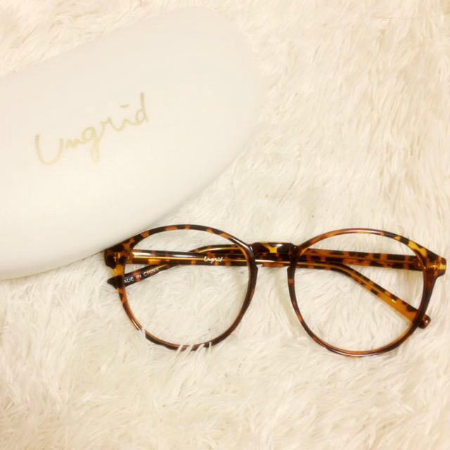 Ungrid(アングリッド)のUngrid ケース付き 伊達メガネ レディースのファッション小物(サングラス/メガネ)の商品写真