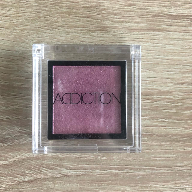 ADDICTION(アディクション)のADDICTION アイシャドウ Pink River 131 コスメ/美容のベースメイク/化粧品(アイシャドウ)の商品写真