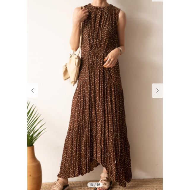 Emmi Atelier Emmi ワッシャーノースリーブワンピースの通販 By Yullyyyy S Shop エミアトリエならラクマ Emmi Atelier Emmi ワッシャーノースリーブワンピースの通販 By Yullyyyy S Shop エミアトリエならラクマ