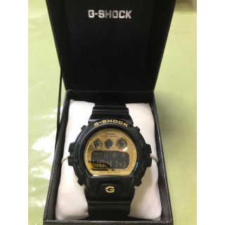 ジーショック(G-SHOCK)の♦︎美品♦︎G-SHOCK ブラック×ゴールド　電波時計&防水仕様（箱付き）(腕時計(デジタル))