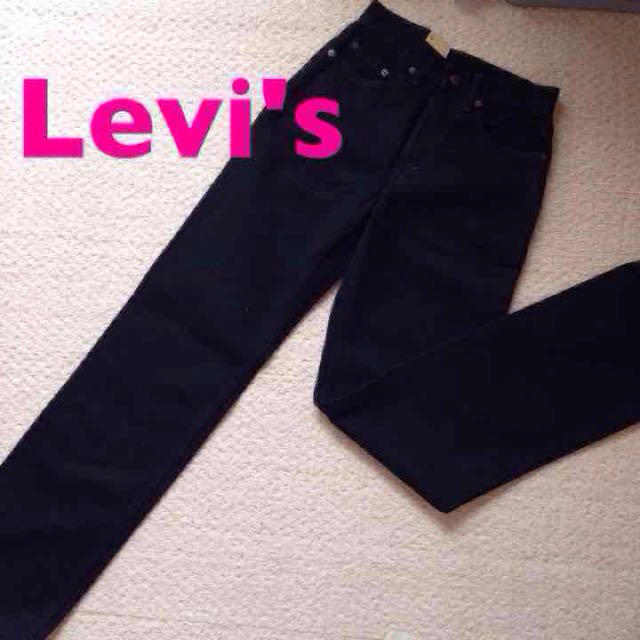 Levi's(リーバイス)の最安値販売中様♡専用 レディースのパンツ(デニム/ジーンズ)の商品写真