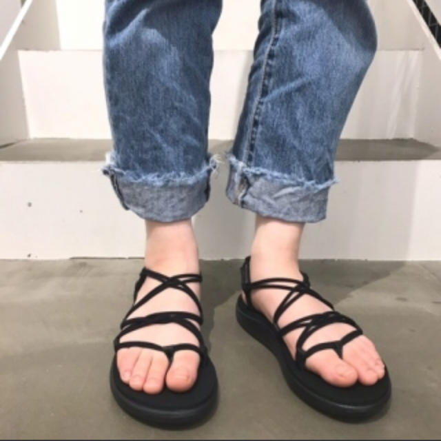 Teva(テバ)のTEVA VOYA INFINITY サイズ24 レディースの靴/シューズ(サンダル)の商品写真