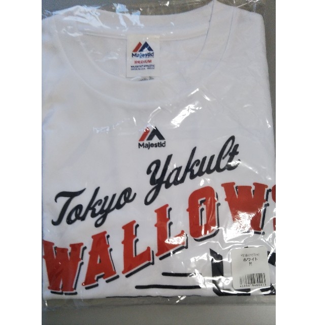 東京ヤクルトスワローズ(トウキョウヤクルトスワローズ)のPAPAMAMA様専用　　未使用品・2018ヤクルトスワローズTシャツ・Mサイズ スポーツ/アウトドアの野球(ウェア)の商品写真