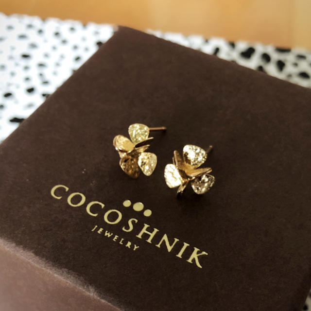 レディースCOCOSHINIK  K10 フラワーピアス