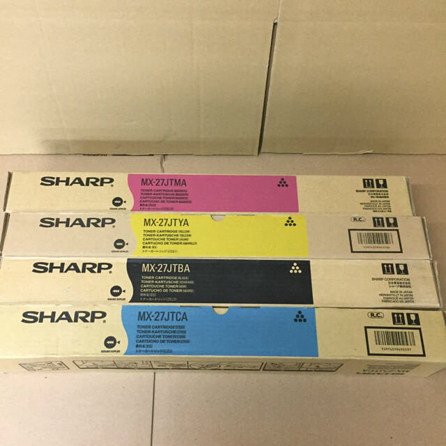 SHARP(シャープ)のシャープ コピー トナー MX-27 4色 新品 インテリア/住まい/日用品のオフィス用品(OA機器)の商品写真