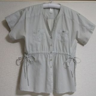 エイチアンドエム(H&M)の>H&M 綿100% 薄手7号 半袖ブラウス(ライトグレー) 夏服 ペールカラー(シャツ/ブラウス(半袖/袖なし))