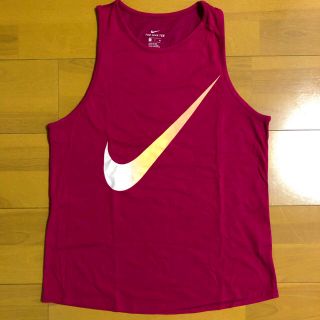 ナイキ(NIKE)の【美品】Nikeノースリーブ☆レディース(タンクトップ)