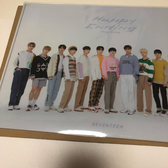 SEVENTEEN(セブンティーン)のSEVENTEEN クリアファイル エンタメ/ホビーのCD(K-POP/アジア)の商品写真