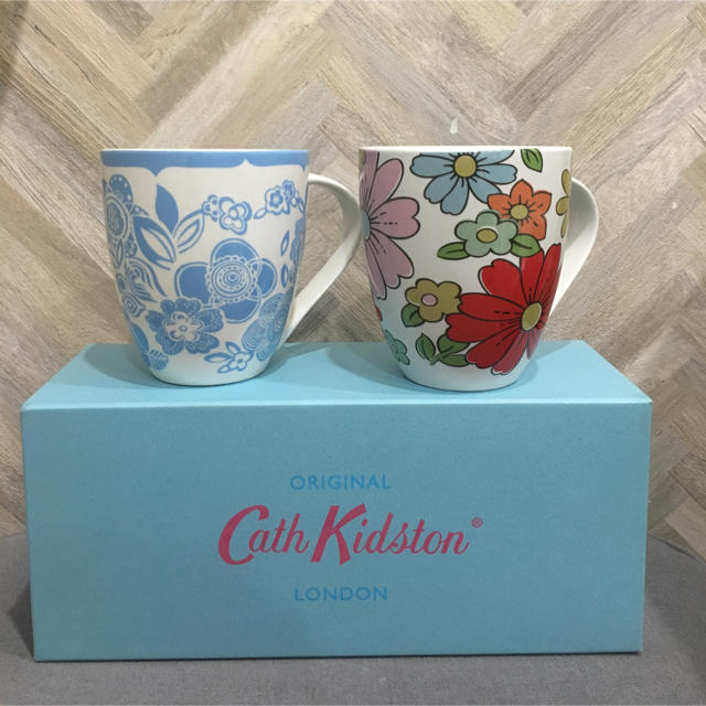 Cath Kidston(キャスキッドソン)のキャスキッドソン♡ペアマグカップ インテリア/住まい/日用品のキッチン/食器(グラス/カップ)の商品写真