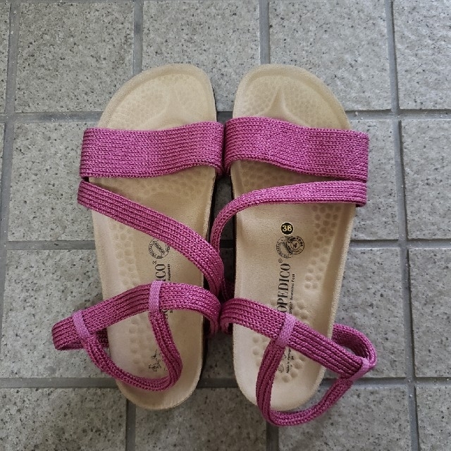 ARCOPEDICO(アルコペディコ)のアルコペディコ サンダル 36 ピンク レディースの靴/シューズ(サンダル)の商品写真