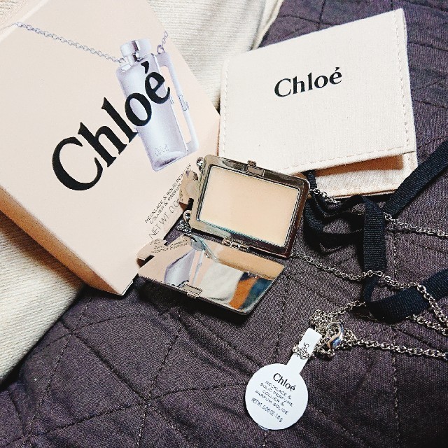 Chloe(クロエ)のクロエ　ネックレス　練香水　パフューム コスメ/美容の香水(香水(女性用))の商品写真