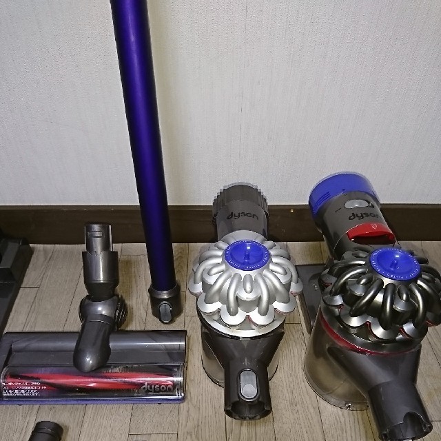 Dyson(ダイソン)のダイソン掃除機DC62v8 スマホ/家電/カメラの生活家電(掃除機)の商品写真