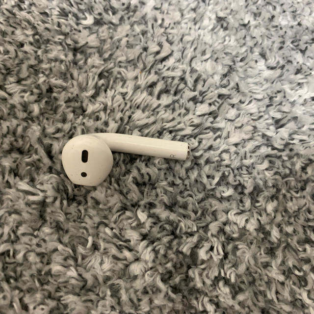 AirPods 右耳