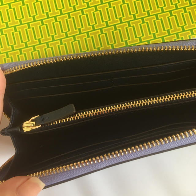 Tory Burch(トリーバーチ)の新品未使用♡トリーバーチブルーロビンソン財布 レディースのファッション小物(財布)の商品写真