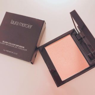 ローラメルシエ(laura mercier)の即購入可能☆ ローラメルシエ ブラッシュカラーインフュージョン チーク フレスコ(チーク)