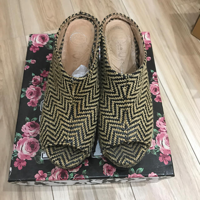 JEFFREY CAMPBELL(ジェフリーキャンベル)のJEFFREY CAMPBELL ウエッジソール レディースの靴/シューズ(サンダル)の商品写真