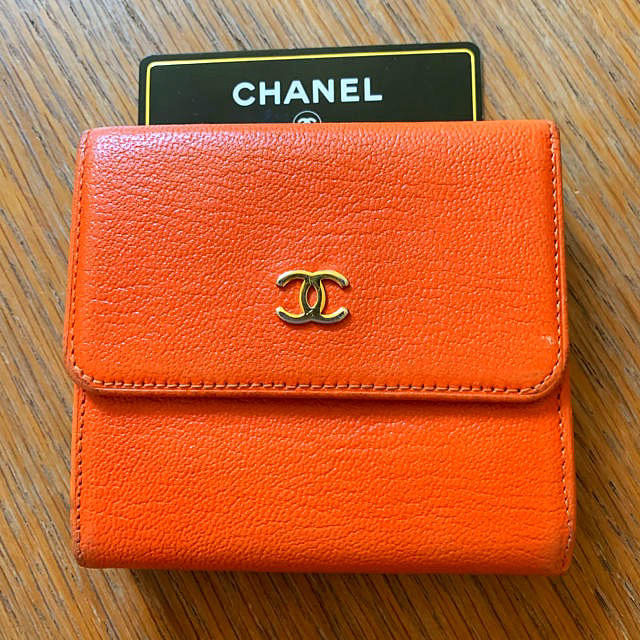 CHANEL 折財布