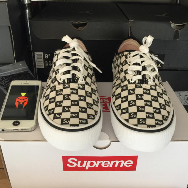 supreme vans retail