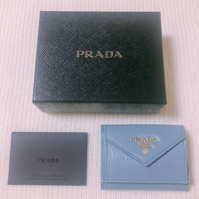 PRADA(プラダ)のPRADA 財布  ダウニー様専用 レディースのファッション小物(財布)の商品写真