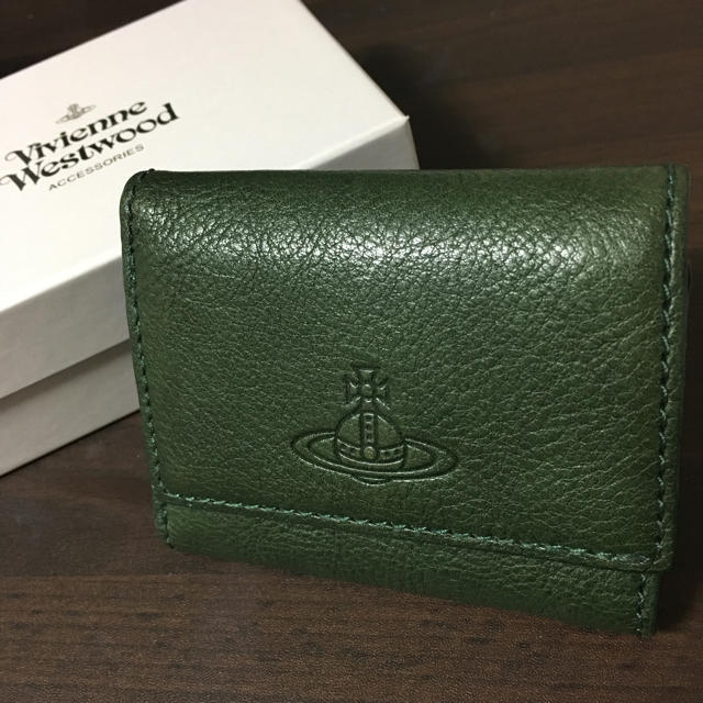 Vivienne Westwood 緑 三つ折り財布 | フリマアプリ ラクマ
