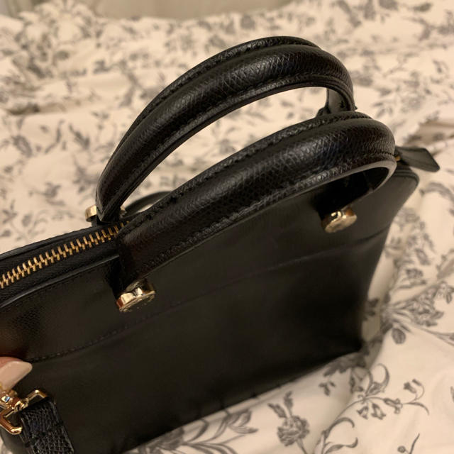 Furla(フルラ)のフルラ パイパー 黒 レディースのバッグ(ショルダーバッグ)の商品写真
