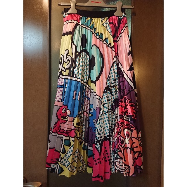 SESAME STREET(セサミストリート)のお値下げ☆アメコミ☆エルモプリーツスカート レディースのスカート(ロングスカート)の商品写真