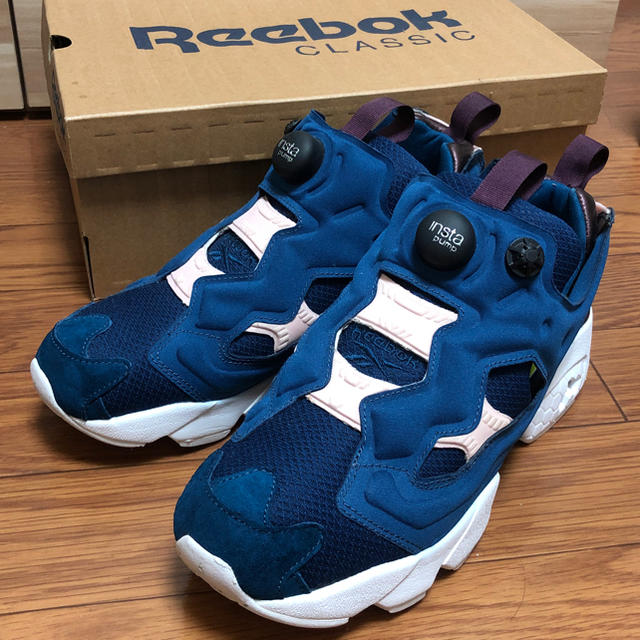 Reebok(リーボック)のReebok PUMP FURY FACE レディースの靴/シューズ(スニーカー)の商品写真