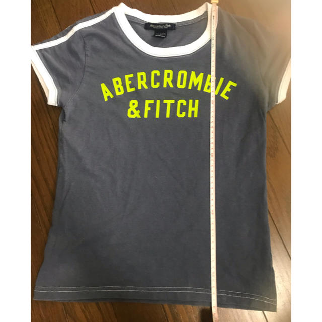 Abercrombie&Fitch(アバクロンビーアンドフィッチ)のアバクロTシャツ レディースのトップス(Tシャツ(半袖/袖なし))の商品写真
