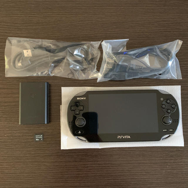 PlayStation Vita(プレイステーションヴィータ)のPlayStation®Vita 鬼柄 Wi-Fiモデル エンタメ/ホビーのゲームソフト/ゲーム機本体(携帯用ゲームソフト)の商品写真