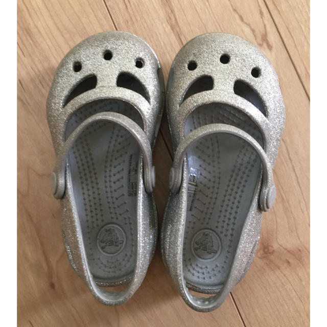 crocs(クロックス)のクロックス c7 サンダル 15cm キッズ/ベビー/マタニティのキッズ靴/シューズ(15cm~)(サンダル)の商品写真