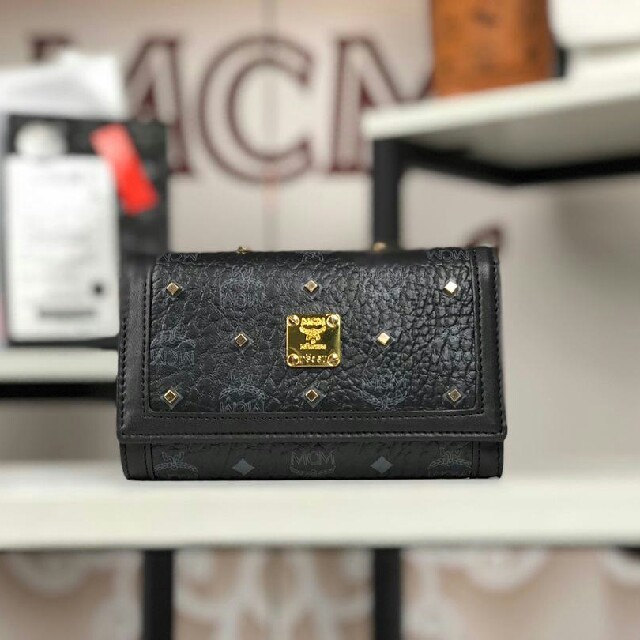MCM - 人気爆発★mcm 新作 財布 ブラックの通販 by 花も花も|エムシーエムならラクマ