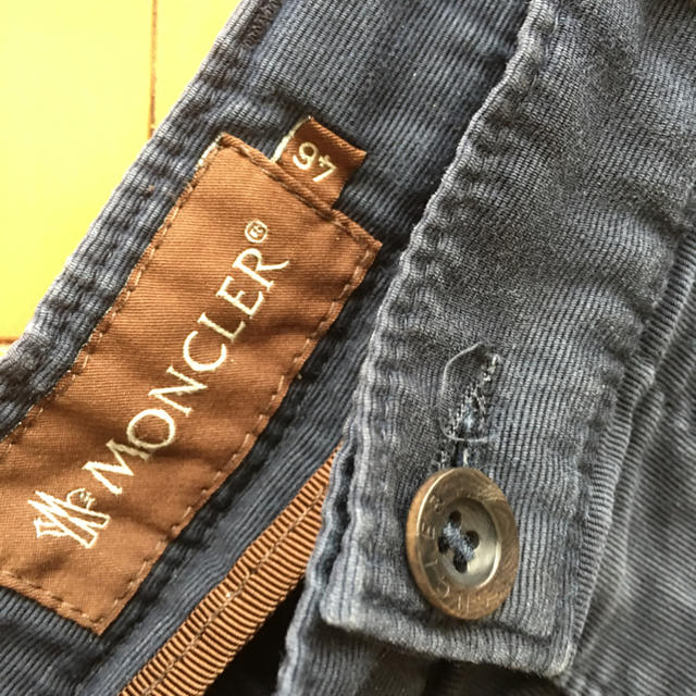 MONCLER(モンクレール)のモンクレール カーゴパンツ 紺色 メンズのパンツ(その他)の商品写真