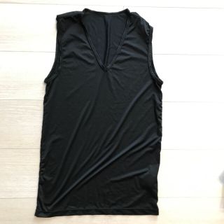 ユニクロ(UNIQLO)の黒白２枚セット タンクトップ(Tシャツ/カットソー(半袖/袖なし))