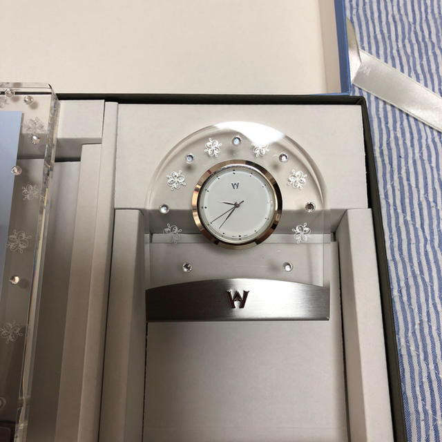 WEDGWOOD - ウェッジウッド 写真立て 時計 セットの通販 by ラテ WEDGWOOD - ウェッジウッド 写真立て 時計 セットの通販 by ラテ