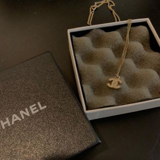 シャネル(CHANEL)のchanel クリスタルCCネックレス(ネックレス)