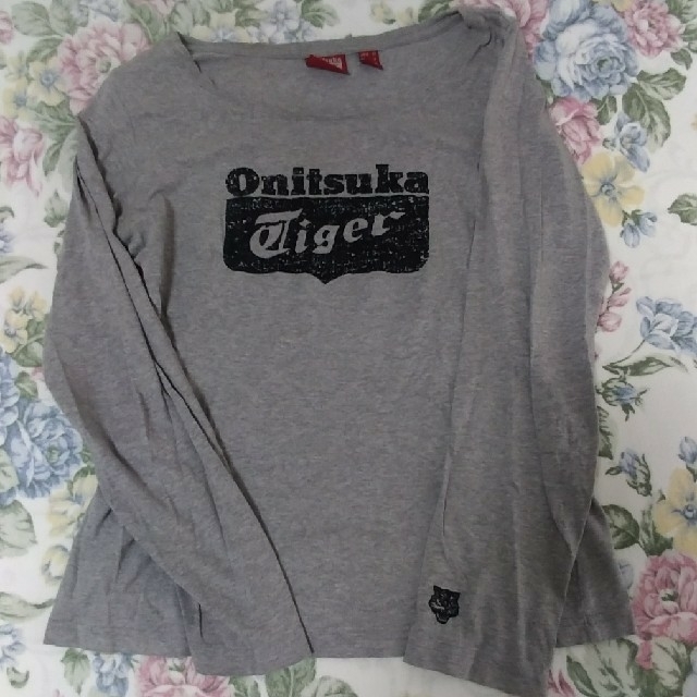 Onitsuka Tiger(オニツカタイガー)のオニツカタイガー ロングTシャツ onitsuka tiger レディースのトップス(Tシャツ(長袖/七分))の商品写真